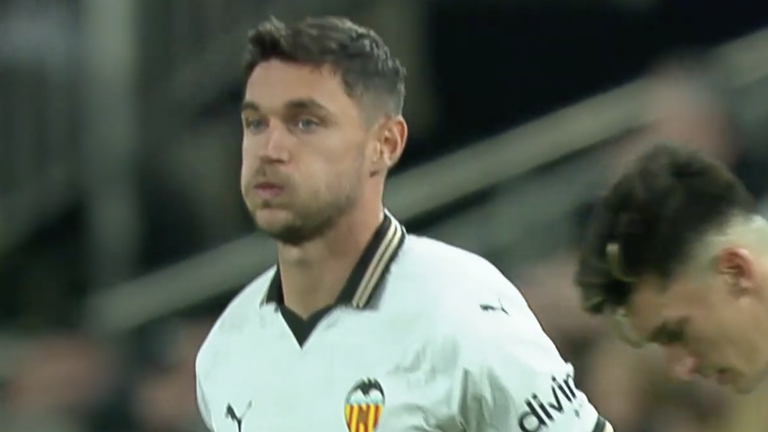 Роман Яремчук в матчі проти Сельти / скриншот із трансляції Роман Яремчук в матчі проти Сельти / скриншот із трансляції