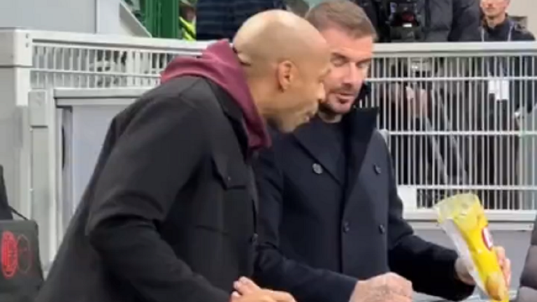 Девід Бекхем і Тьєррі Анрі / скриншот із відео TNT Sports BR Девід Бекхем і Тьєррі Анрі / скриншот із відео TNT Sports BR