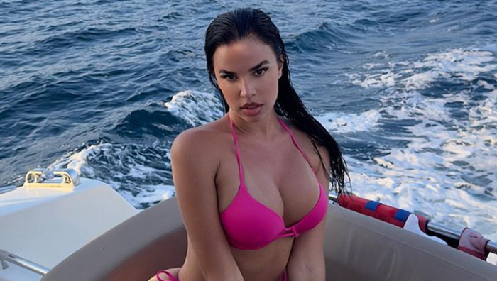 Мисс Хорватия "загуляла" после Мундиаля и чуть не потеряла бикини в Дубаи – фото