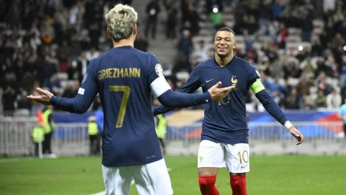 Франція з 17-річним вундеркіндом забила 14 голів, Нідерланди вийшли на Євро-2024