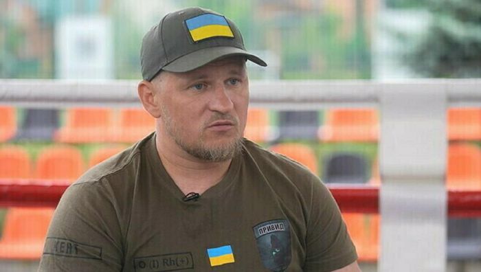 "Не кукурікай": Алієв закрив рота Фаріон за зневагу російськомовних військових