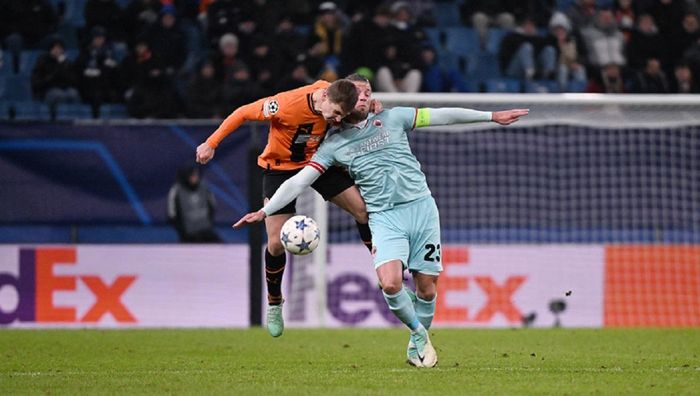 "У рефері не було об'єктивних причин призначати пенальті у ворота Шахтаря": екс-арбітр ФІФА про суперечливий момент у грі ЛЧ з Антверпеном "У рефері не було об'єктивних причин призначати пенальті у ворота Шахтаря": екс-арбітр ФІФА про суперечливий момент у грі ЛЧ з Антверпеном