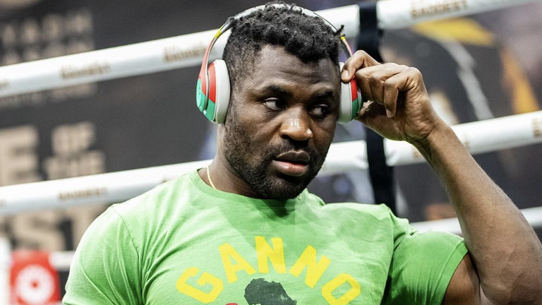 Френсіс Нганну / фото із соцмереж Френсіс Нганну / фото із соцмереж