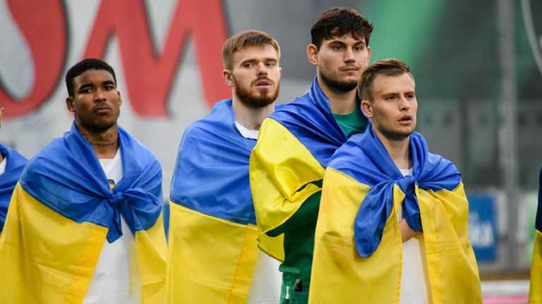 Едуардо Герреро (крайній зліва) / Фото ФК Зоря Едуардо Герреро (крайній зліва) / Фото ФК Зоря