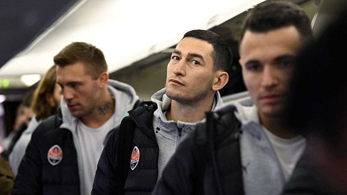 Гравці Шахтаря прибувають в Гамбург / Фото Twitter "гірників"