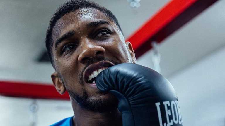 Энтони Джошуа / Фото instagram.com/p/CvxmqrzIOgo/ Энтони Джошуа / Фото instagram.com/p/CvxmqrzIOgo/