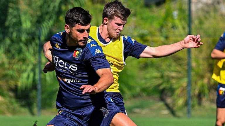 Руслан Маліновський / фото instagram.com/genoacfc Руслан Маліновський / фото instagram.com/genoacfc