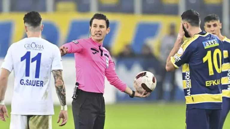 Халил Меллер / Фото: fanatik.com.tr Халил Меллер / Фото: fanatik.com.tr