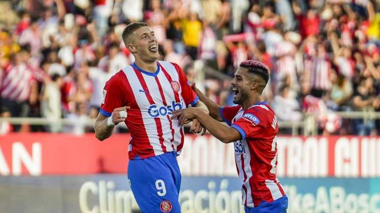 Довбик и Коуту / фото EFE Довбик и Коуту / фото EFE