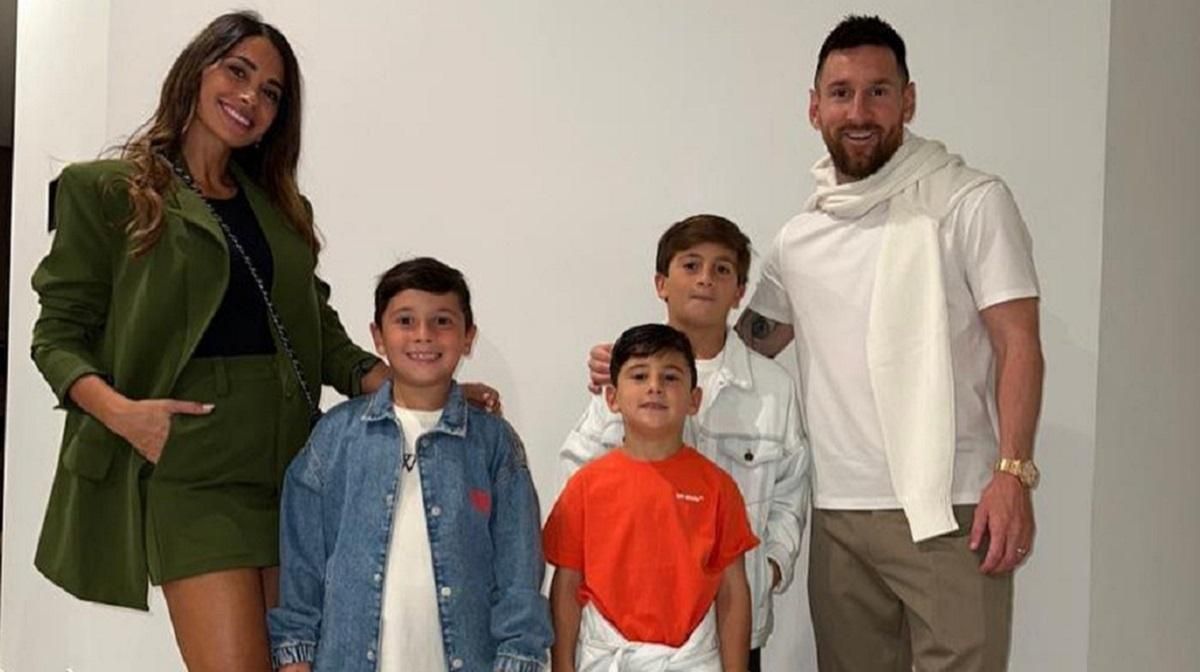 Мессі з дружиною і дітьми / Фото instagram.com/leomessi