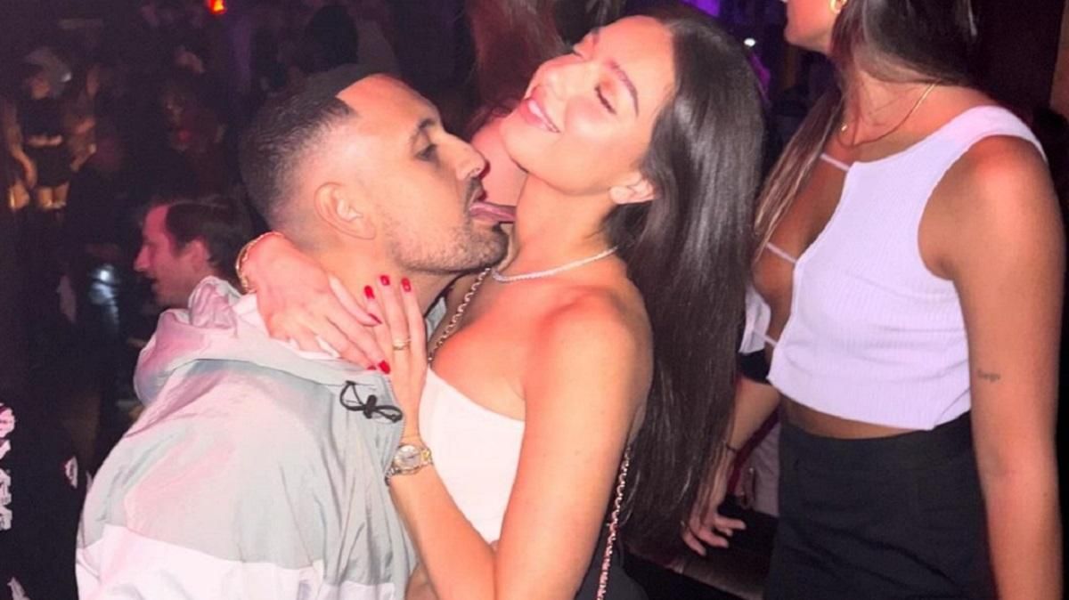 Ник Кириос с девушкой / Фото instagram.com/k1ngkyrg1os Ник Кириос с девушкой / Фото instagram.com/k1ngkyrg1os