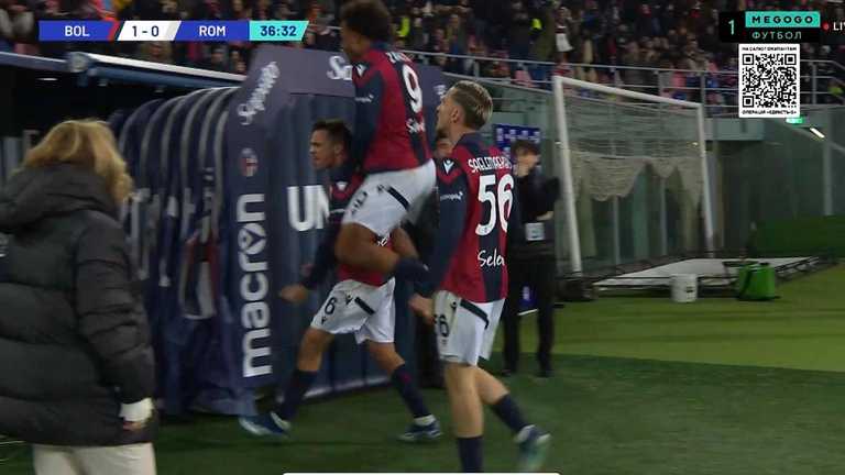 Болонья здолала Рому / Скріншот з трансляції Болонья здолала Рому / Скріншот з трансляції