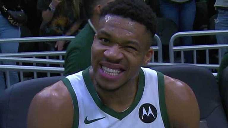 Янніс Адетокунбо / Скриншот трансляції Янніс Адетокунбо / Скриншот трансляції