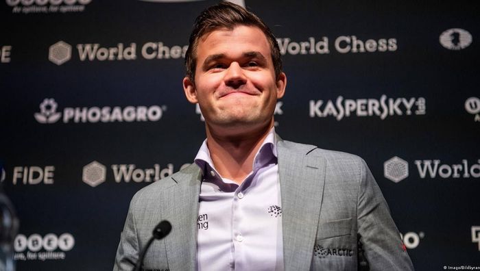Карлсен завоевал рекордный пятый титул чемпиона мира по быстрым шахматам – результаты украинцев