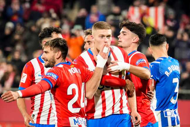 Артем Довбик / EFE-EPA/Siu Wu