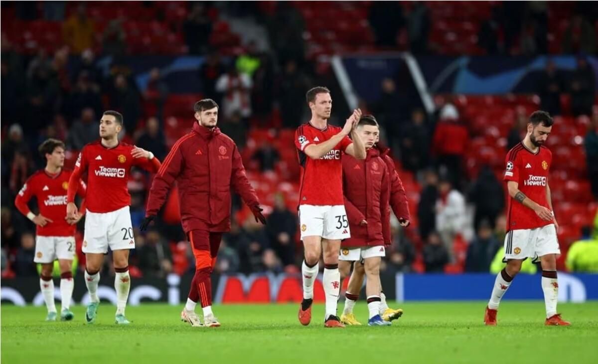 Футболісти Манчестер Юнайтед після гри з Баварією / Фото Reuters