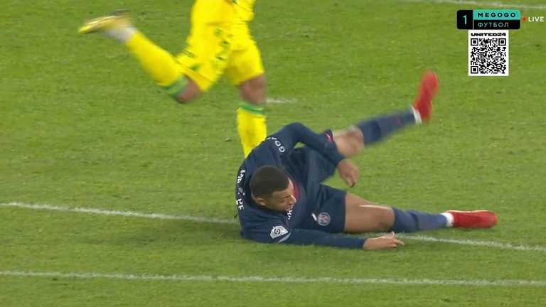 ПСЖ одолел Нант / Скриншот с трансляции ПСЖ одолел Нант / Скриншот с трансляции