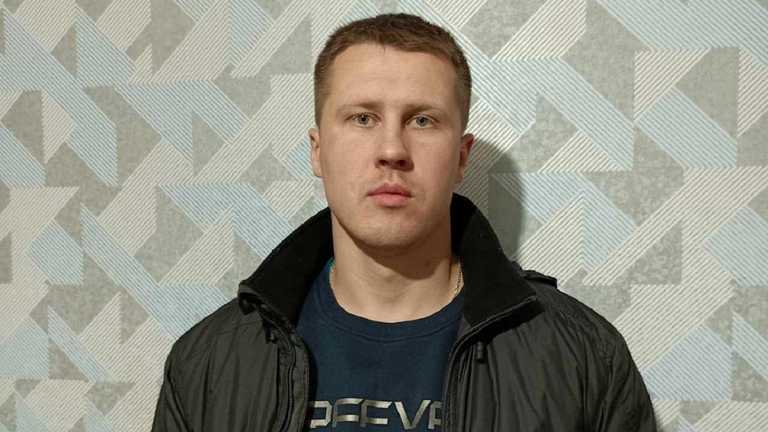 Олексій Ануля через 10 місяців після повернення з полону та реабілітації / Фото Texty.org.ua Олексій Ануля через 10 місяців після повернення з полону та реабілітації / Фото Texty.org.ua