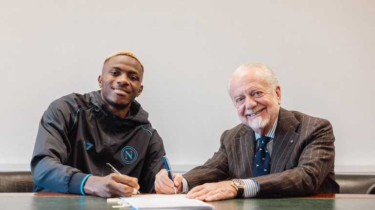 Віктор Осімхен та президент Наполі Ауреліо Де Лаурентіс / Фото SSC Napoli Віктор Осімхен та президент Наполі Ауреліо Де Лаурентіс / Фото SSC Napoli