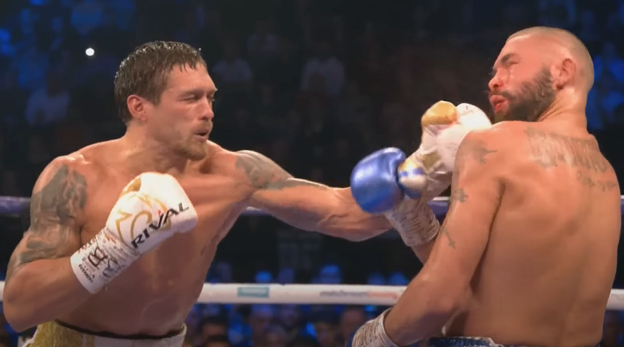 Усик нокаутирует Белью / Стоп-кадр из видео Усик нокаутирует Белью / Стоп-кадр из видео