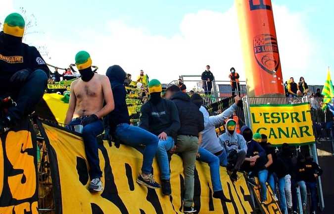 Ультрас Нанта / фото ФК Нант Ультрас Нанта / фото ФК Нант