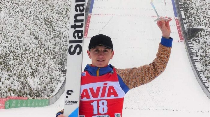 Летучие лыжники Марусяк и Калиниченко остановились в шаге от финала на этапе Турне четырех трамплинов