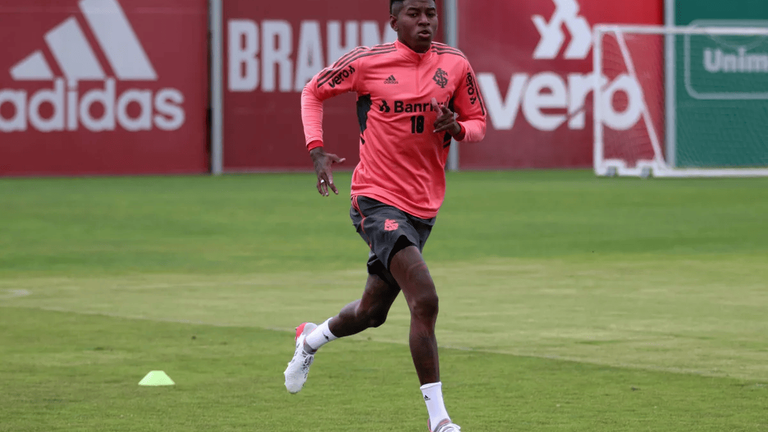 Вітао / Ricardo Duarte/Divulgação, Internacional Вітао / Ricardo Duarte/Divulgação, Internacional