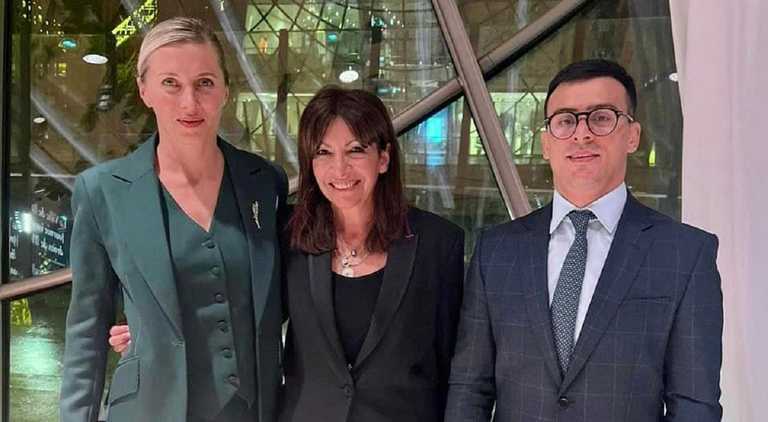 Олена Говорова, Анн Ідальго та П’єр Рабадан / www.facebook.com/olena.govorova Олена Говорова, Анн Ідальго та П’єр Рабадан / www.facebook.com/olena.govorova