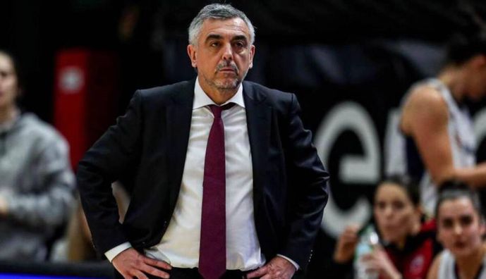 Підозрюють у зґвалтуванні: екс-тренера жіночих збірних Іспанії з баскетболу звільнили