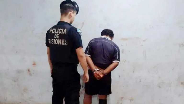 Задержанный арбитр / Фото CEN Задержанный арбитр / Фото CEN