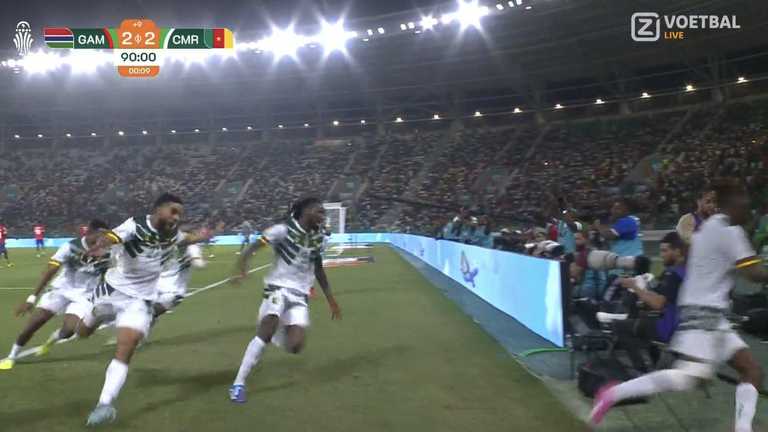 Гравці Камеруна святкують гол / Скріншот з трансляції