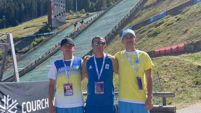 Евгений Марусяк и Виталий Калиниченко с тренером / Фото с Facebook Евгений Марусяк и Виталий Калиниченко с тренером / Фото с Facebook