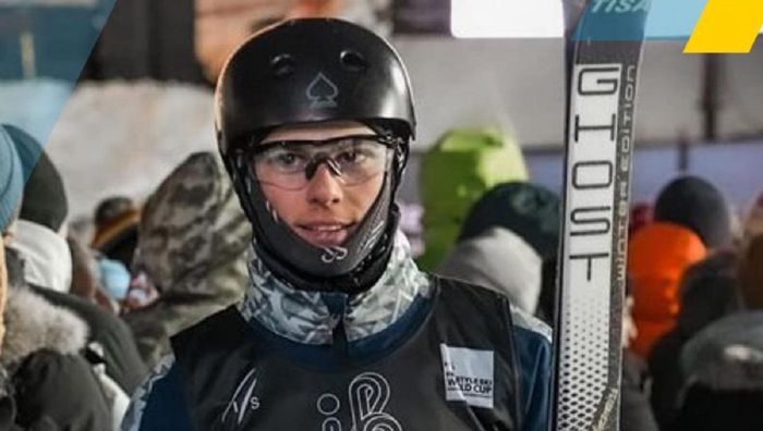 Котовский завоевал золото на турнире в США по лыжной акробатике