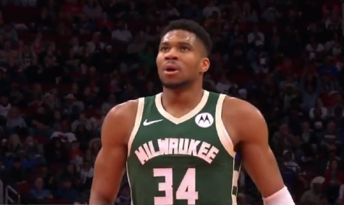 Янніс Адетокунбо / Скриншот трансляції