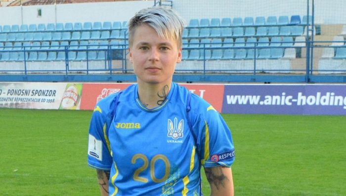 Позор дня: экс-капитан женской сборной Украины по футболу подписал контракт с российским клубом