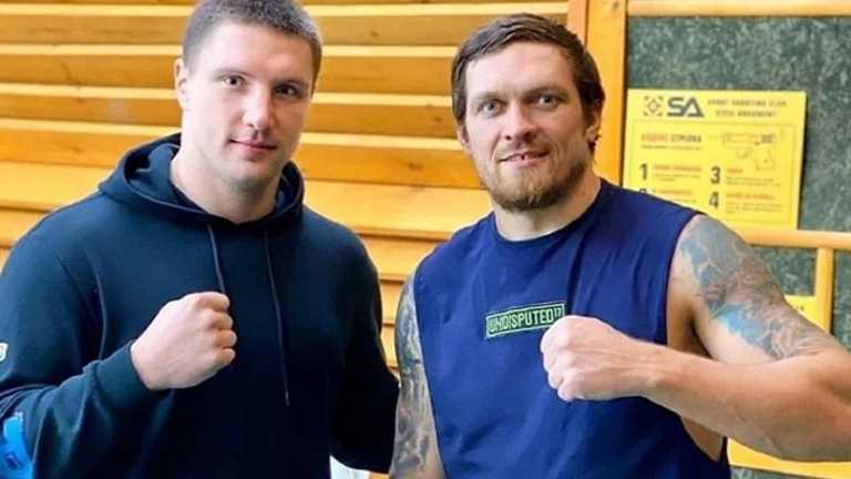 Владислав Сиренко и Александр Усик / Фото из соцсетей Владислав Сиренко и Александр Усик / Фото из соцсетей