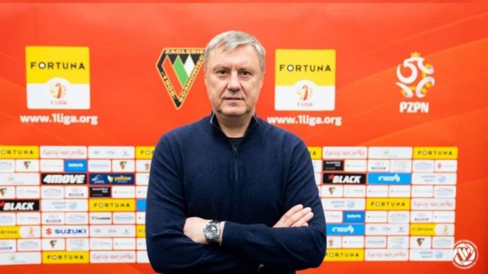 Хацкевич официально возглавил польский клуб, который желает выкупить Шаблий