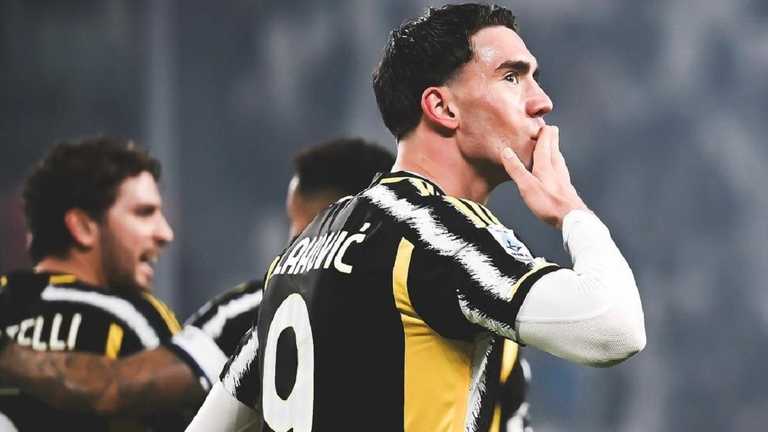 Душан Влахович / Фото ФК Ювентус Душан Влахович / Фото ФК Ювентус