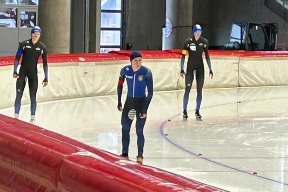 Украинские конькобежцы установили четыре рекорда на турнире в Германии – чемпионы являются братом и сестрой