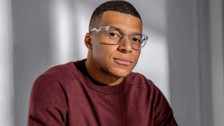 Кіліан Мбаппе / фото з Instagram Мбаппе Кіліан Мбаппе / фото з Instagram Мбаппе