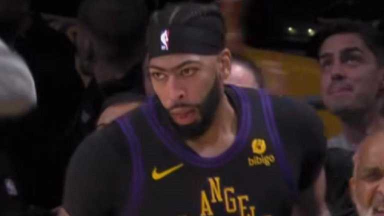 Энтони Дэвис / Скриншот с трансляции Энтони Дэвис / Скриншот с трансляции