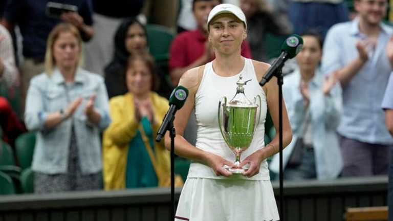 Людмила Киченок с титулом Уимблдона / Фото БТУ Людмила Киченок с титулом Уимблдона / Фото БТУ