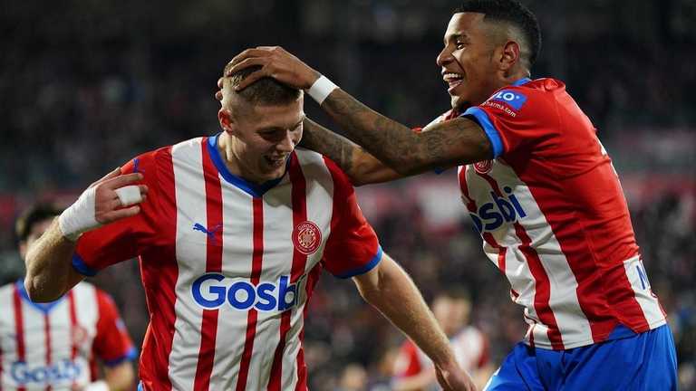 Артем Довбик і Савіо / Фото EFE Артем Довбик і Савіо / Фото EFE