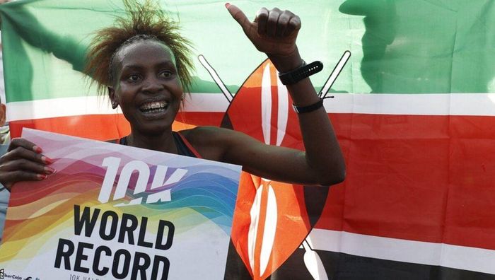 Легкоатлетка из Кении установила уникальный мировой рекорд по бегу
