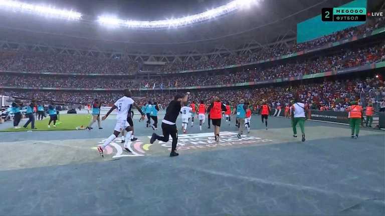 Гвінея святкує переможний гол / Скріншот з трансляції
