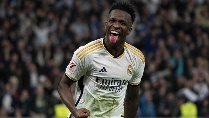 Реал отыгрался с 0:2 в матче против аутсайдера Ла Лиги и одержал важную победу в чемпионской гонке Реал отыгрался с 0:2 в матче против аутсайдера Ла Лиги и одержал важную победу в чемпионской гонке