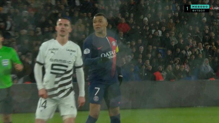 ПСЖ едва спасся от поражения Ренну благодаря пенальти на 90+7 ПСЖ едва спасся от поражения Ренну благодаря пенальти на 90+7