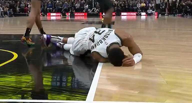 Адетокумбо в матчі проти Юти / Скріншот з матчу Адетокумбо в матчі проти Юти / Скріншот з матчу