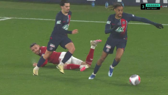 ПСЖ выбил Брест из Кубка Франции в непростом матче