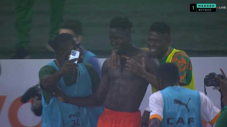 Кот-д'Івуар у меншості пройшов Малі / Скріншот з трансляції Кот-д'Івуар у меншості пройшов Малі / Скріншот з трансляції